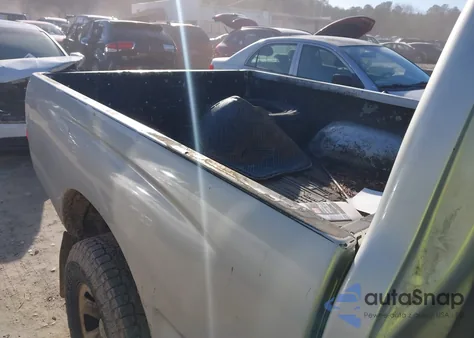 2002 Toyota Tacoma z USA, uszkodzony, nr VIN 5TEPM62NX2Z083065